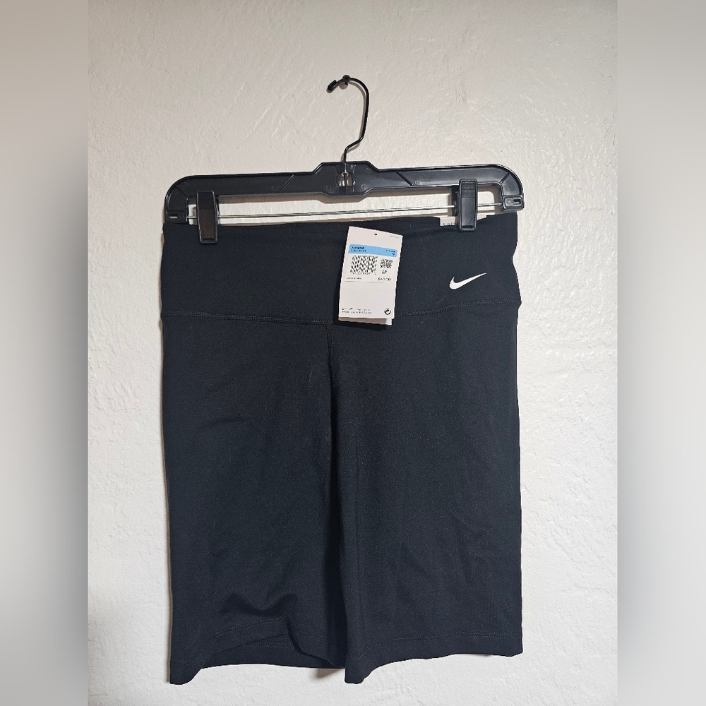 Women's Tight fit mid rise shorts NWT